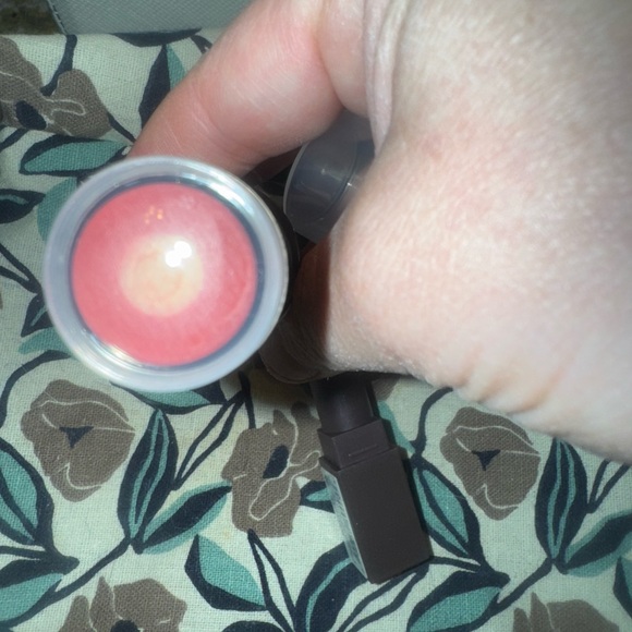 Make up bundle - Picture 6 of 6